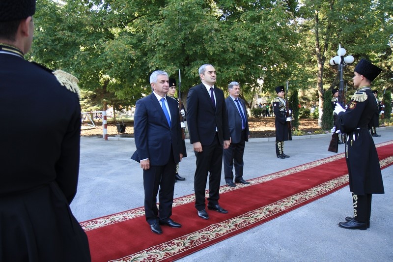 2. Встреча с Президентом Республики Абхазия Раулем Хаджимба