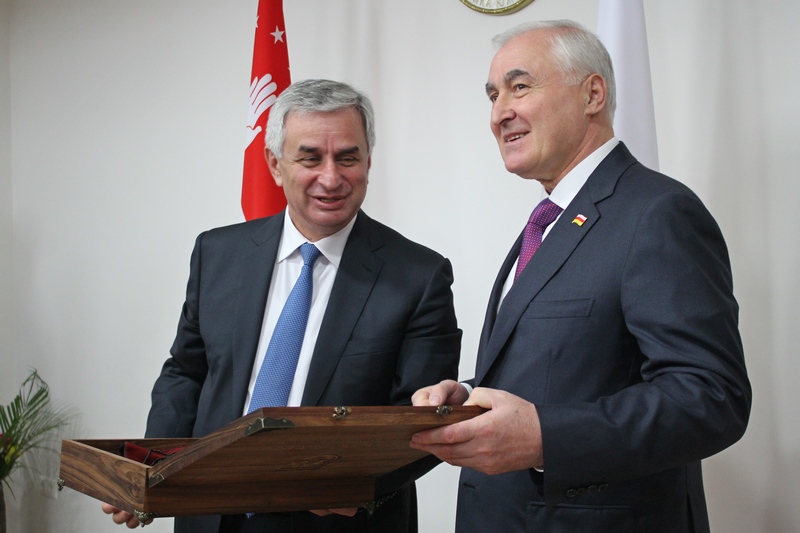 5. Встреча с Президентом Республики Абхазия Раулем Хаджимба