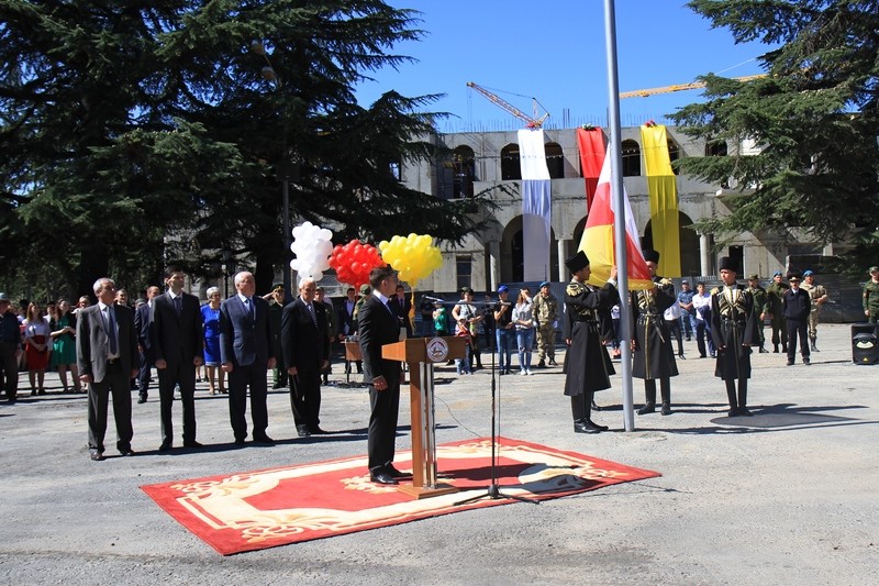 7. Церемония подъема Государственного флага Республики Южная Осетия (часть I)