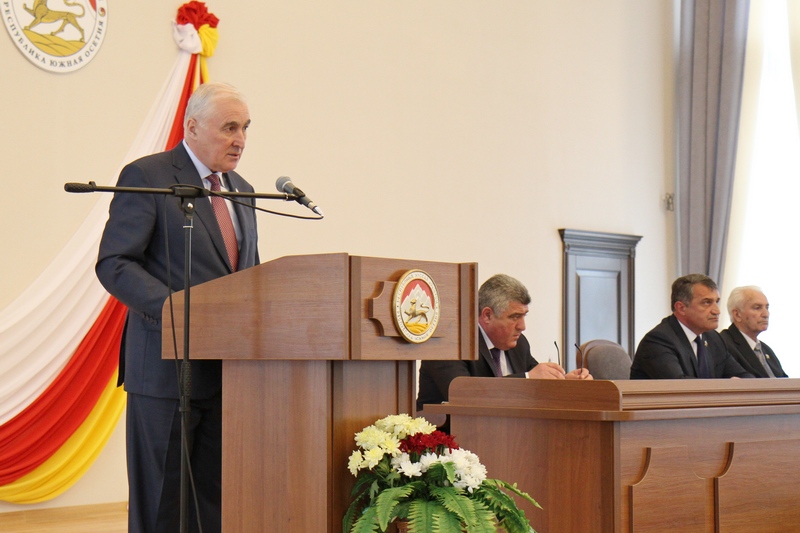 2. Торжественное заседание, посвященное 25-летию парламентаризма Республики Южная Осетия (часть II)