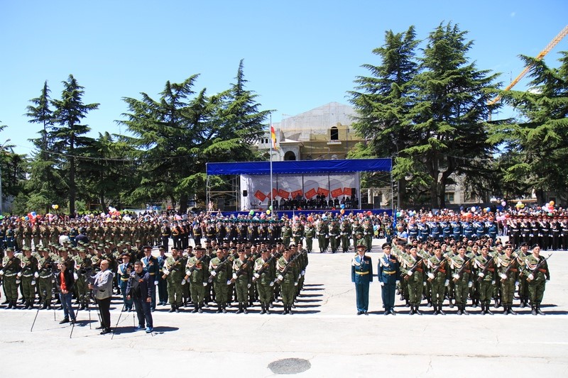 1. Военный парад в честь празднования 71-й годовщины Великой Победы (часть I)