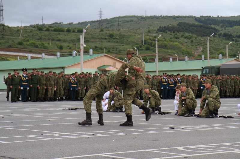 7. Торжественное построение военнослужащих 4-й российской военной базы по случаю празднования Дня Победы (часть III)