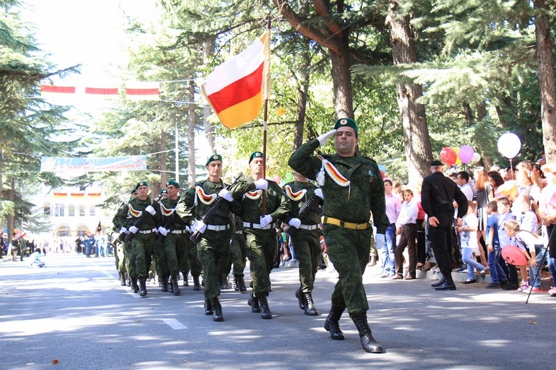 1. Парад в честь празднования 26-й годовщины Республики Южная Осетия (часть II)