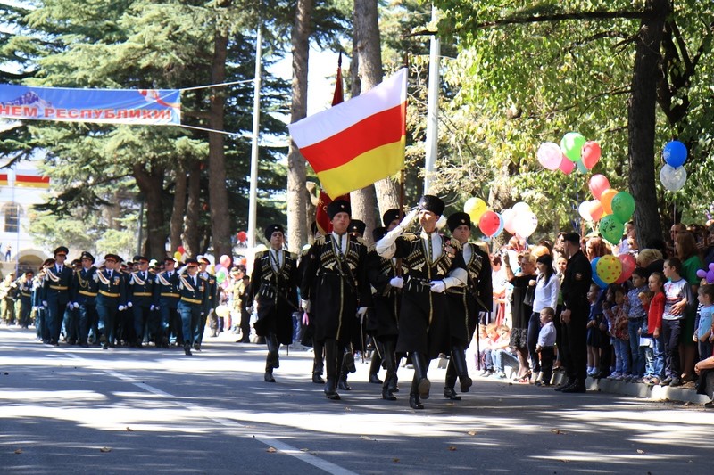 8. Парад в честь празднования 26-й годовщины Республики Южная Осетия (часть I)