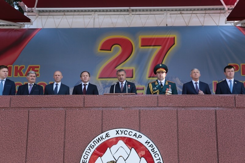02. Военный парад в честь празднования 27-й годовщины Республики Южная Осетия