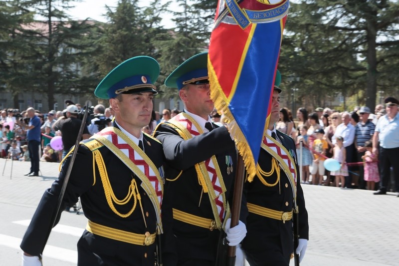 09. Военный парад в честь празднования 27-й годовщины Республики Южная Осетия