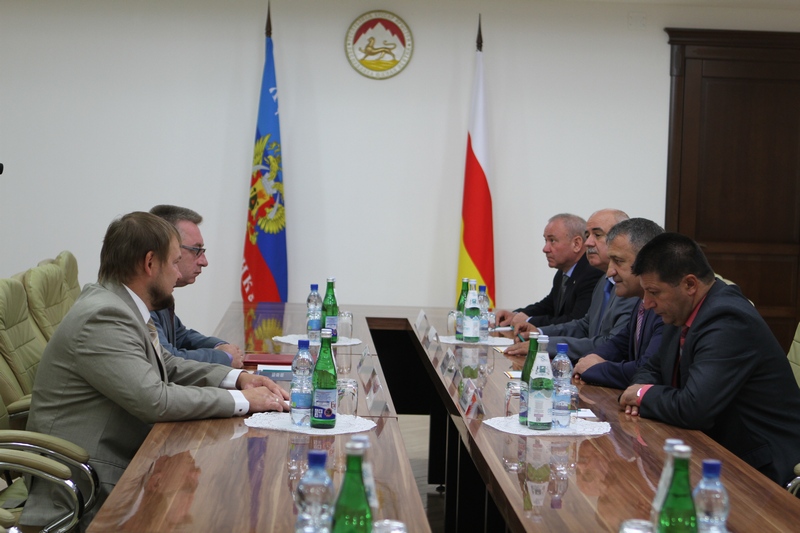 1. Встреча с делегацией Луганской Народной Республики