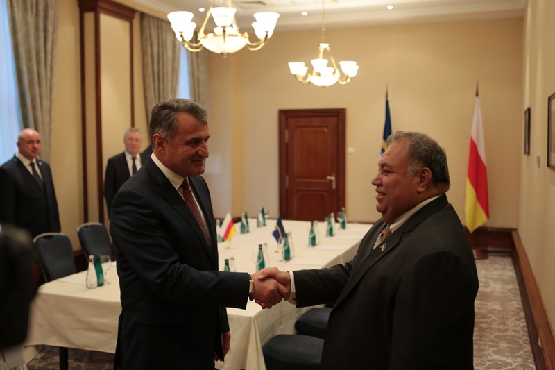 1. Встреча с Президентом Республики Науру Бароном Вака