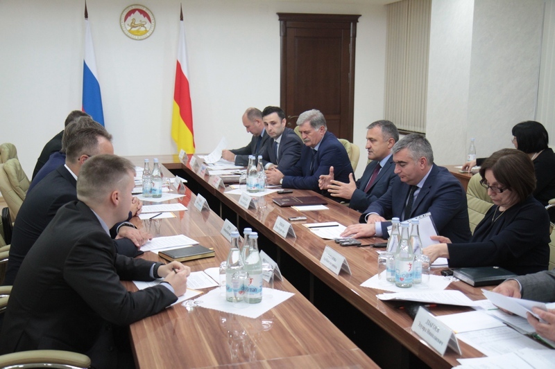 1. Cовещание по вопросам социально-экономического сотрудничества между Республикой Южная Осетия и Российской Федерацией