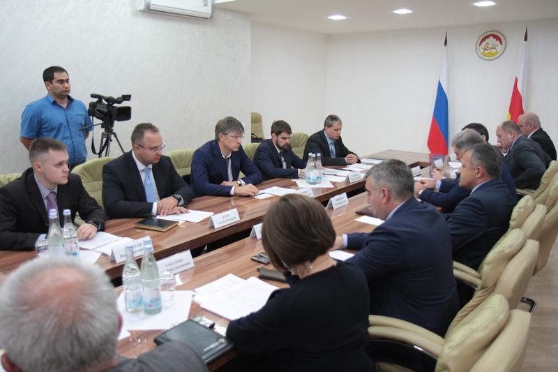 2. Cовещание по вопросам социально-экономического сотрудничества между Республикой Южная Осетия и Российской Федерацией