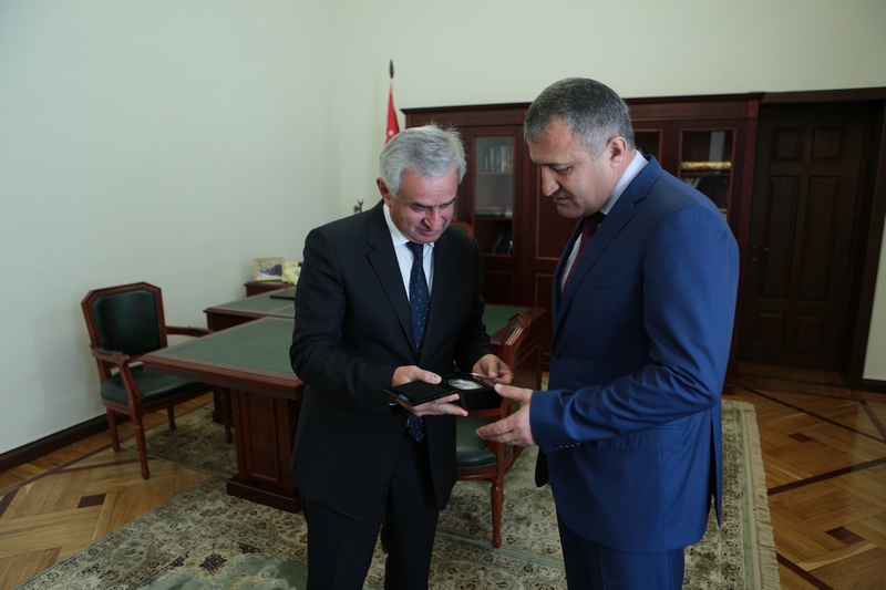 4. Встреча с Президентом Республики Абхазия Раулем Хаджимба