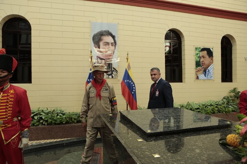 08. Посещение мемориала-усыпальницы Уго Чавеса