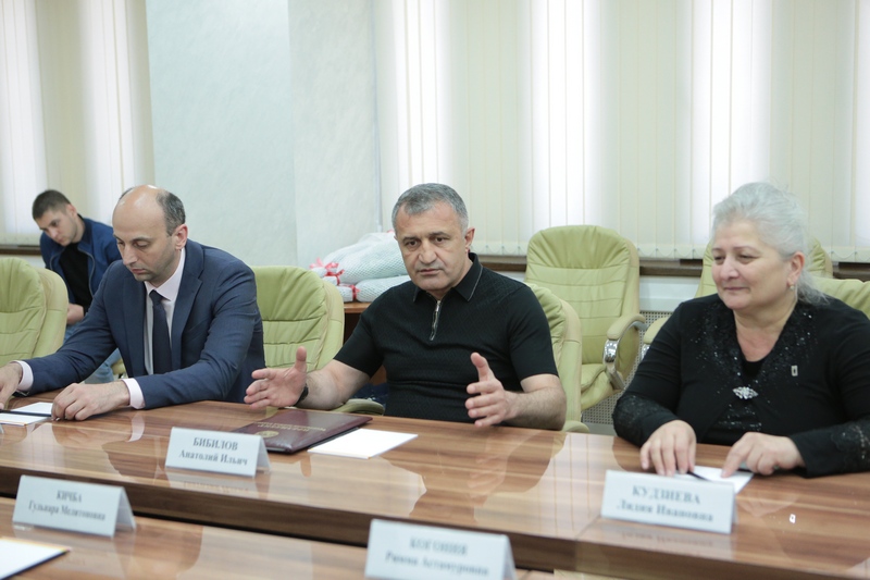 3. Встреча с представителями движения «Матери Абхазии за мир и социальную справедливость»