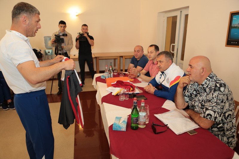 4. Встреча со сборной Республики Южная Осетия по футболу