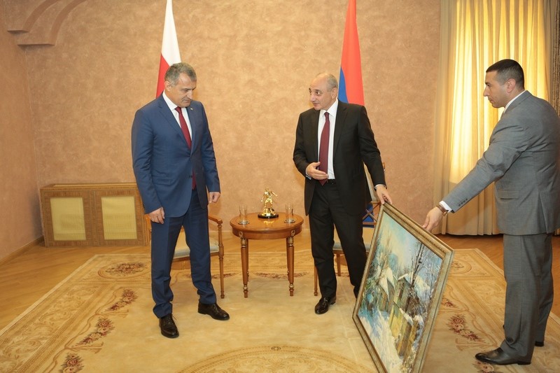 5. Встреча с Президентом Республики Арцах Бако Саакяном