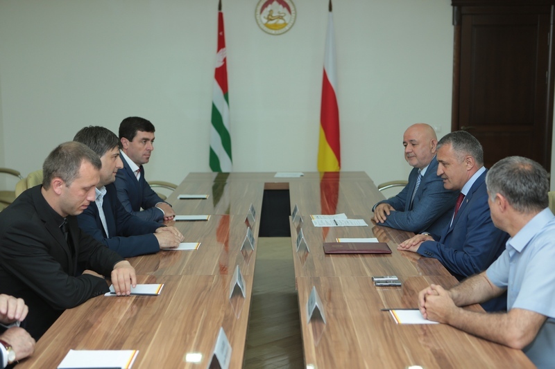 1. Встреча с делегацией Республики Абхазия