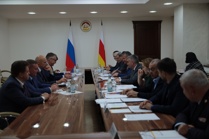 1. Совещание по вопросам социально-экономического сотрудничества между Республикой Южная Осетия и Российской Федерацией