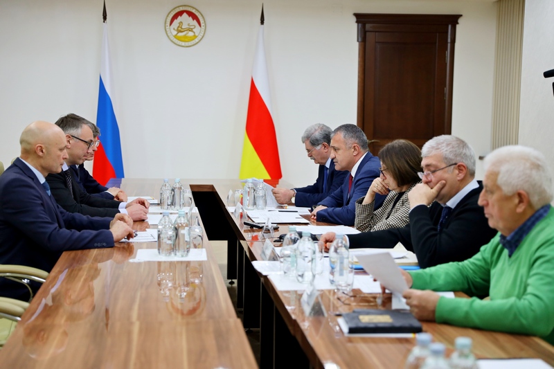 1. Совещание по вопросам социально-экономического сотрудничества между Республикой Южная Осетия и Российской Федерацией