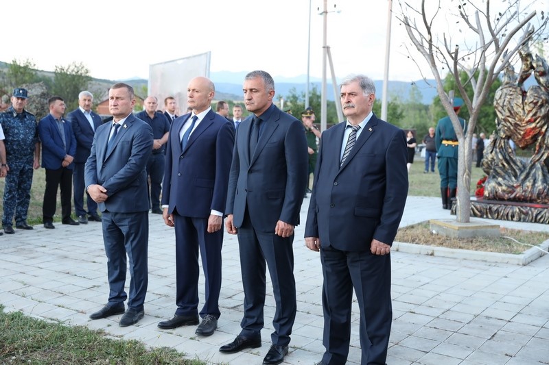 25. В Южной Осетии вспоминают погибших в августе 2008 года