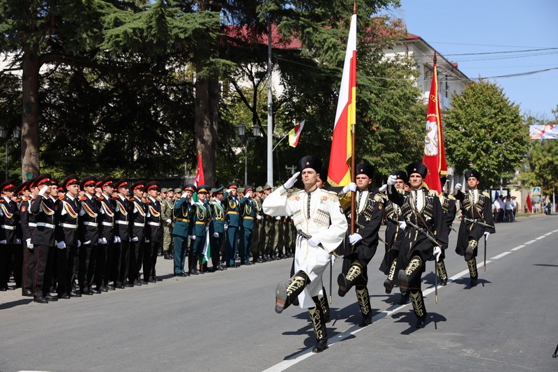 02. Военный парад в честь празднования 30-й годовщины Республики Южная Осетия
