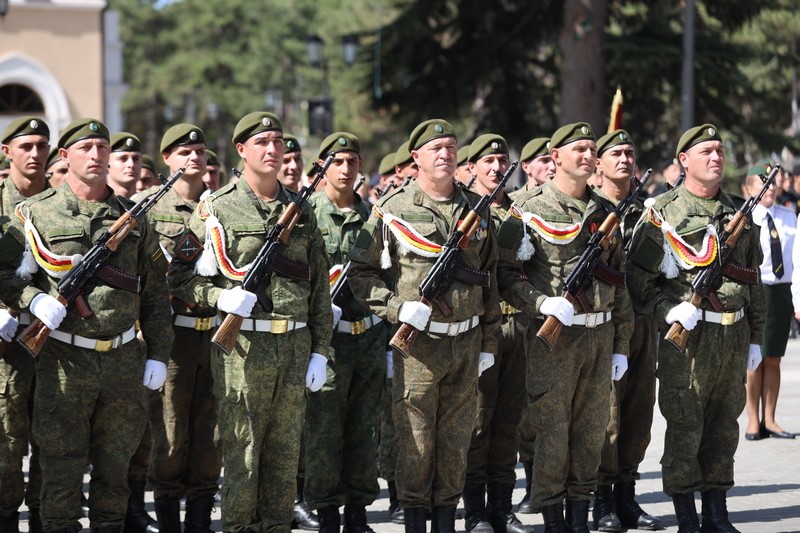 13. Военный парад в честь празднования 30-й годовщины Республики Южная Осетия