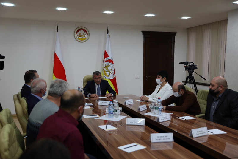 1. Встреча с членами Общественной палаты Республики Южная Осетия