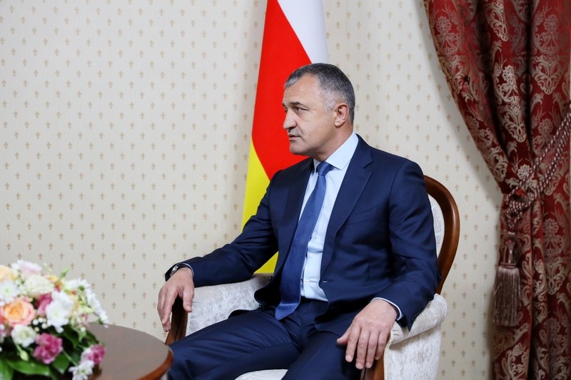 10. Встреча с Президентом Республики Абхазия Асланом Бжания