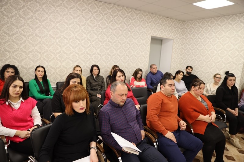4. Анатолий Бибилов принял участие в отчетном собрании Комитета по налогам и сборам