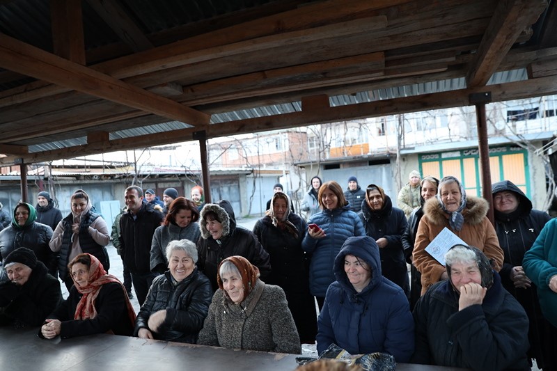 2. Встреча с жителями Цхинвала, проживающими на ул. Героев