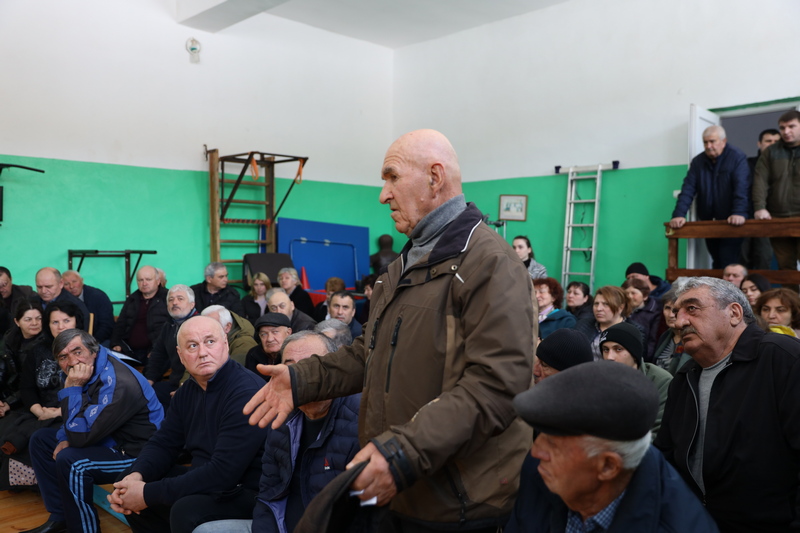 3. Встреча с жителями села Бекмар Знаурского района