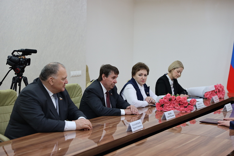 1. Встреча с членами делегации Совета федерации Российской Федерации