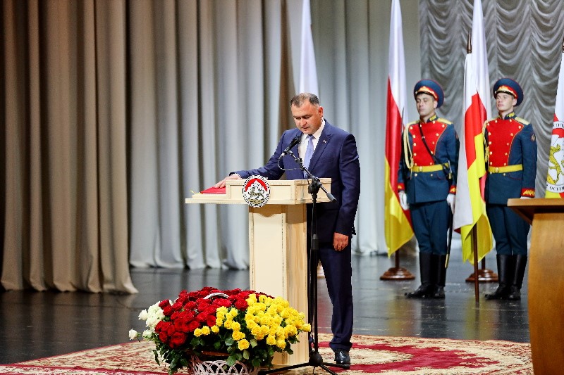 09. Церемония инаугурации избранного Президента Республики Южная Осетия Алана Гаглоева