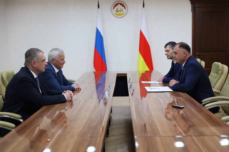 1. Встреча с делегацией из Карачаево-Черкесской Республики