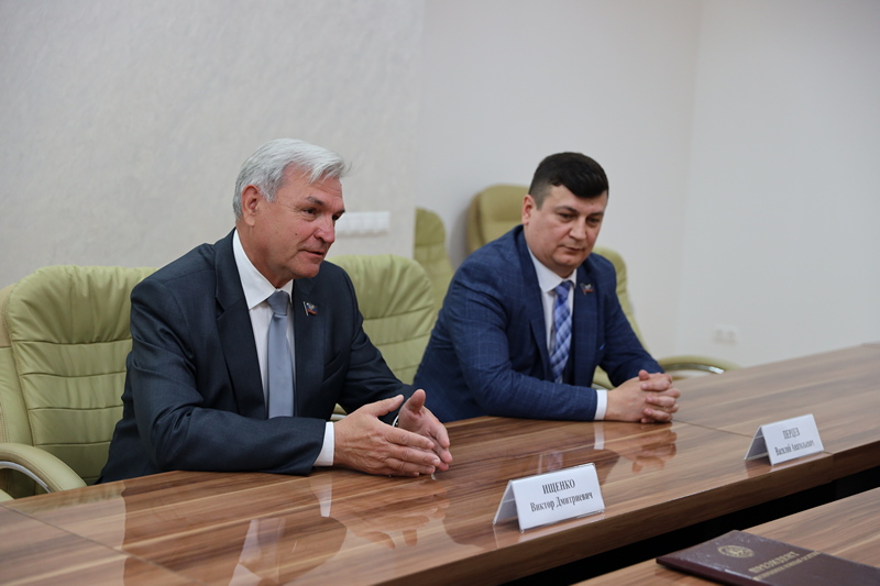 2. Встреча с делегацией из Донецкой Народной Республики