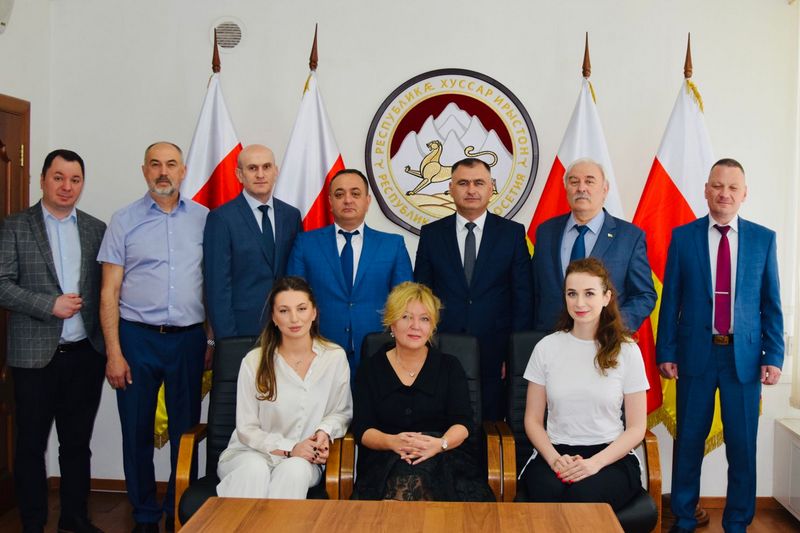2. Встреча с сотрудниками Посольства Республики Южная Осетия в Российской Федерации