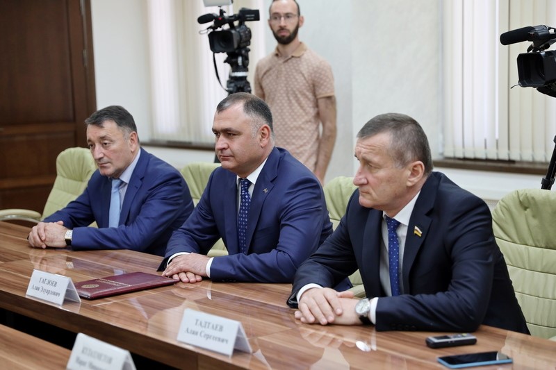 3. Встреча с Главой Республики Северная Осетия-Алания Сергеем Меняйло