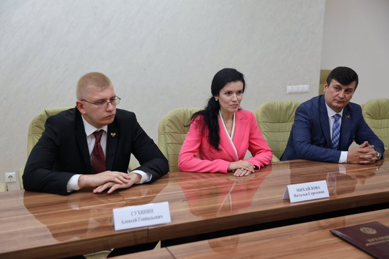 2u2etdq. Встреча с делегацией Донецкой Народной Республики