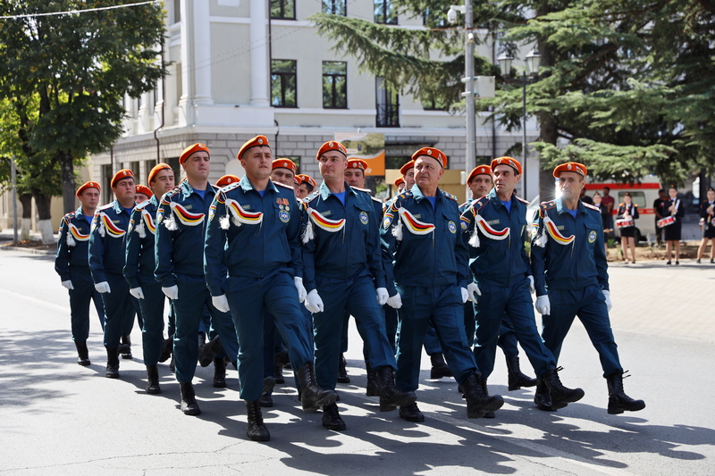 5R3A9513. Алан Гаглоев посетил генеральную репетицию военного парада в честь Дня Республики
