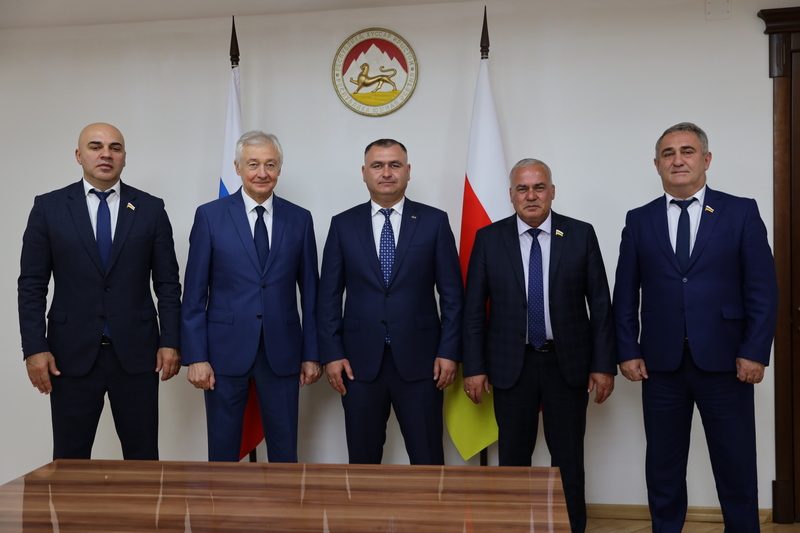 axibdmn2. Встреча с делегацией Республики Северная Осетия-Алания