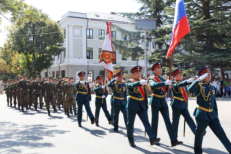 r5gmm8ok. Военный парад в честь празднования 32-й годовщины Республики Южная Осетия