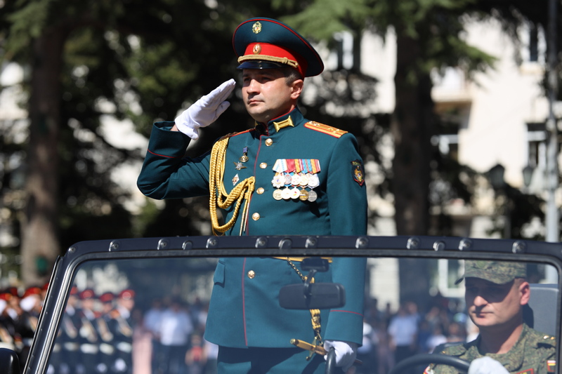 rbrkrqmr. Военный парад в честь празднования 32-й годовщины Республики Южная Осетия