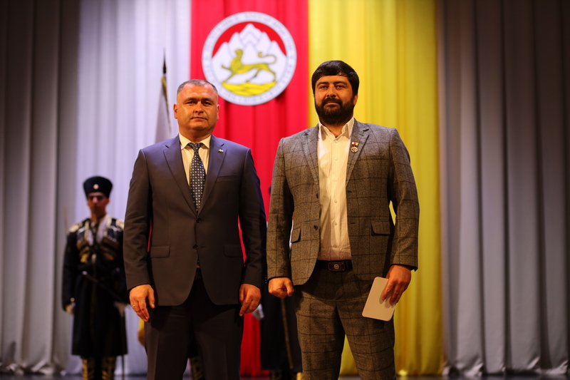 zbyz00ny. Торжественное собрание, посвященное 32-й годовщине Республики Южная Осетия