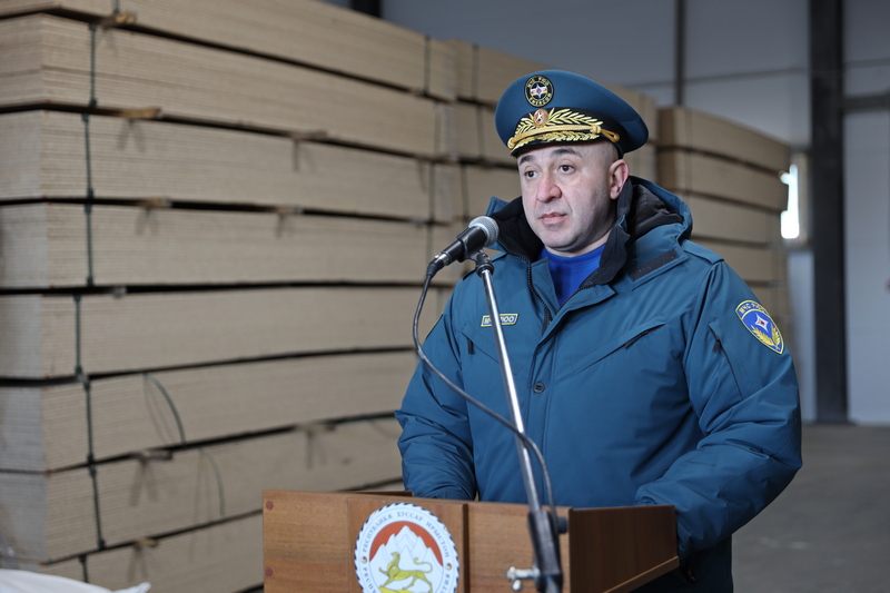 xr_zv86h. Алан Гаглоев принял участие в церемонии передачи материальных ресурсов в Государственный резерв Республики Южная Осетия