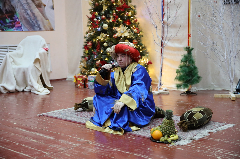 2ft2x9. Алан Гаглоев посетил музыкальное представление «Рождественская мечта»