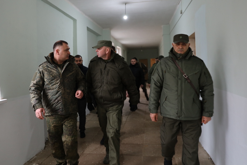 t_3hu2o. Алан Гаглоев посетил пограничников, несущих службу на цнелисском участке югоосетино-грузинской границы