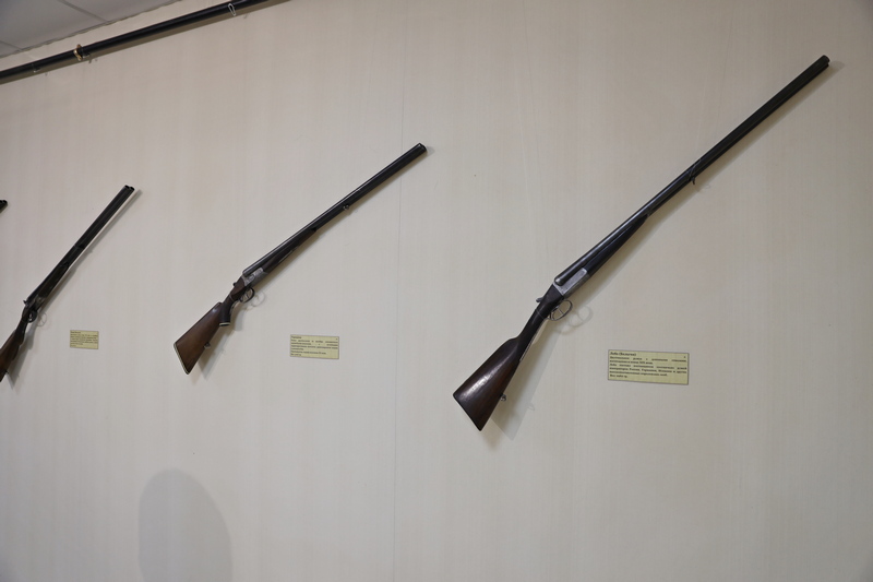 azxzndcg. Алан Гаглоев посетил открытие выставки охотничьего оружия