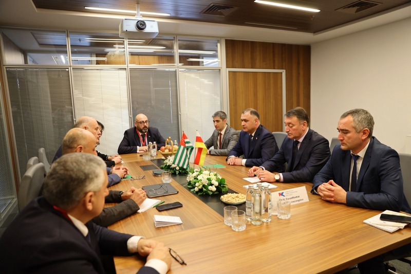 jo8nlrdp. Встреча с Президентом Республики Абхазия Асланом Бжания
