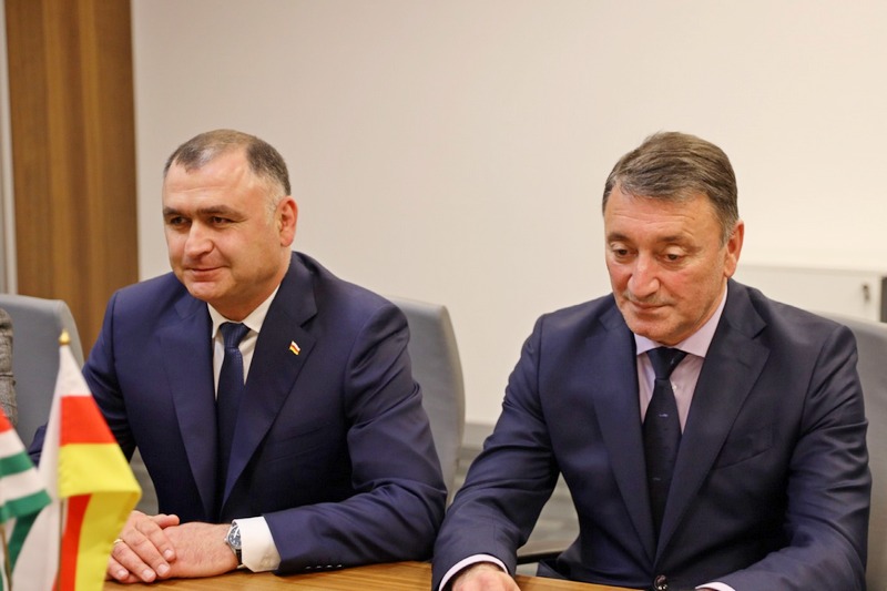 kmngko00. Встреча с Президентом Республики Абхазия Асланом Бжания