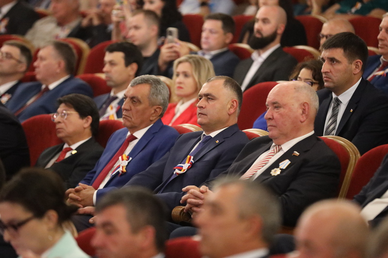 hrqm9_wl. Алан Гаглоев: «Москва преследовала единственную цель – обеспечить надежную безопасность Южной Осетии и Абхазии»