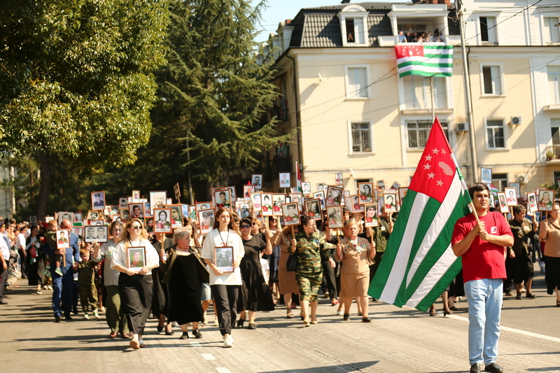 1s2httyx. Военный парад в честь 30-летия со Дня Победы и Независимости Республики Абхазия